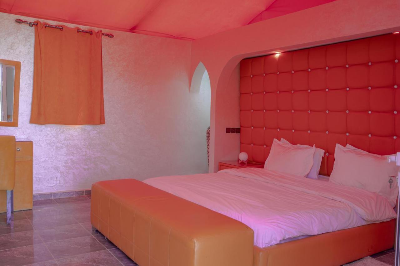 Jnanat Aicha Guesthouse Wawizelte 外观 照片