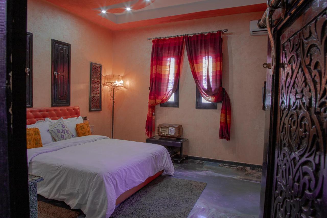 Jnanat Aicha Guesthouse Wawizelte 外观 照片