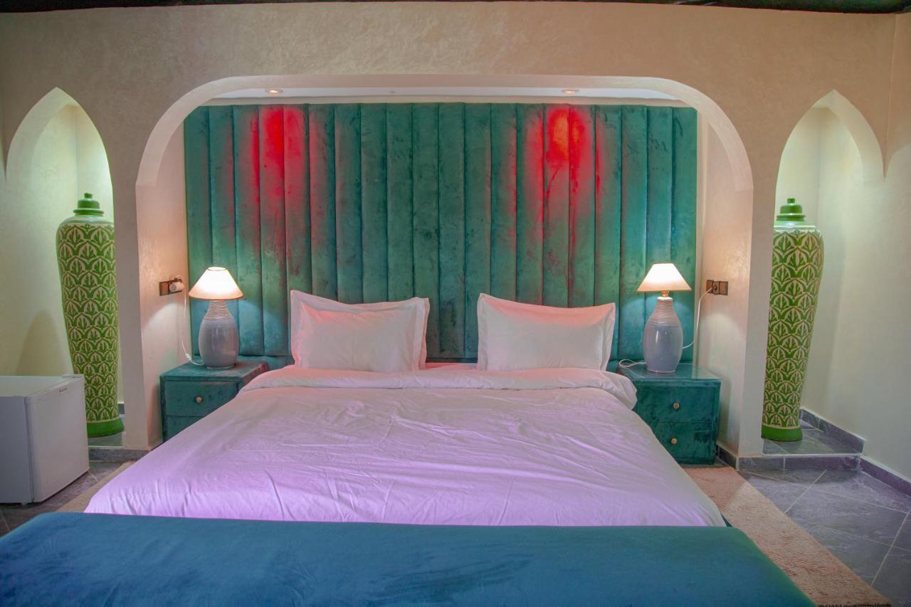 Jnanat Aicha Guesthouse Wawizelte 外观 照片
