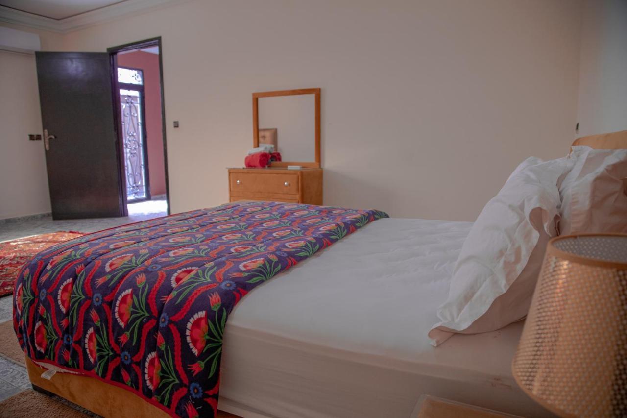 Jnanat Aicha Guesthouse Wawizelte 外观 照片
