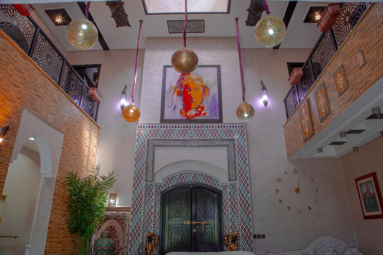 Jnanat Aicha Guesthouse Wawizelte 外观 照片