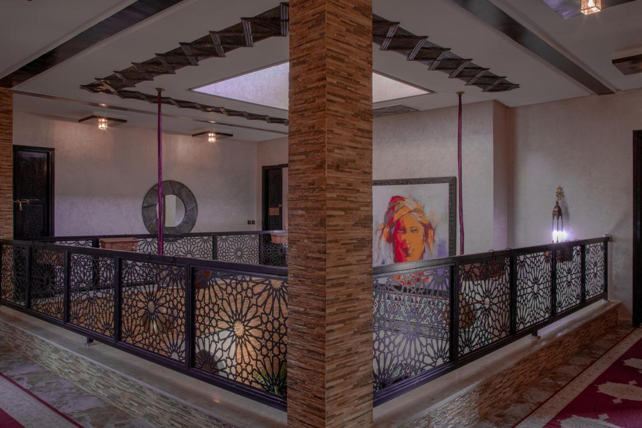 Jnanat Aicha Guesthouse Wawizelte 外观 照片