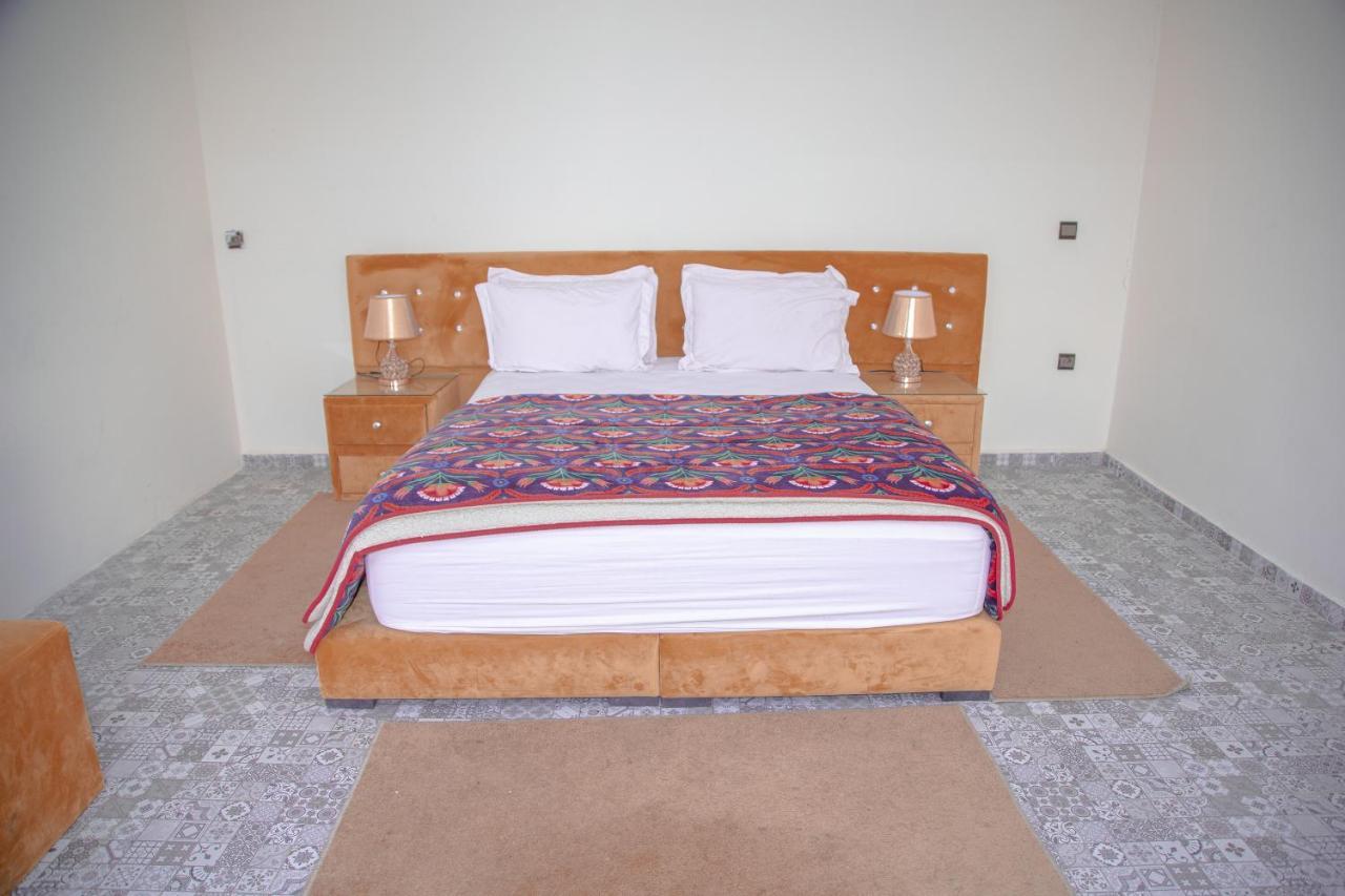 Jnanat Aicha Guesthouse Wawizelte 外观 照片