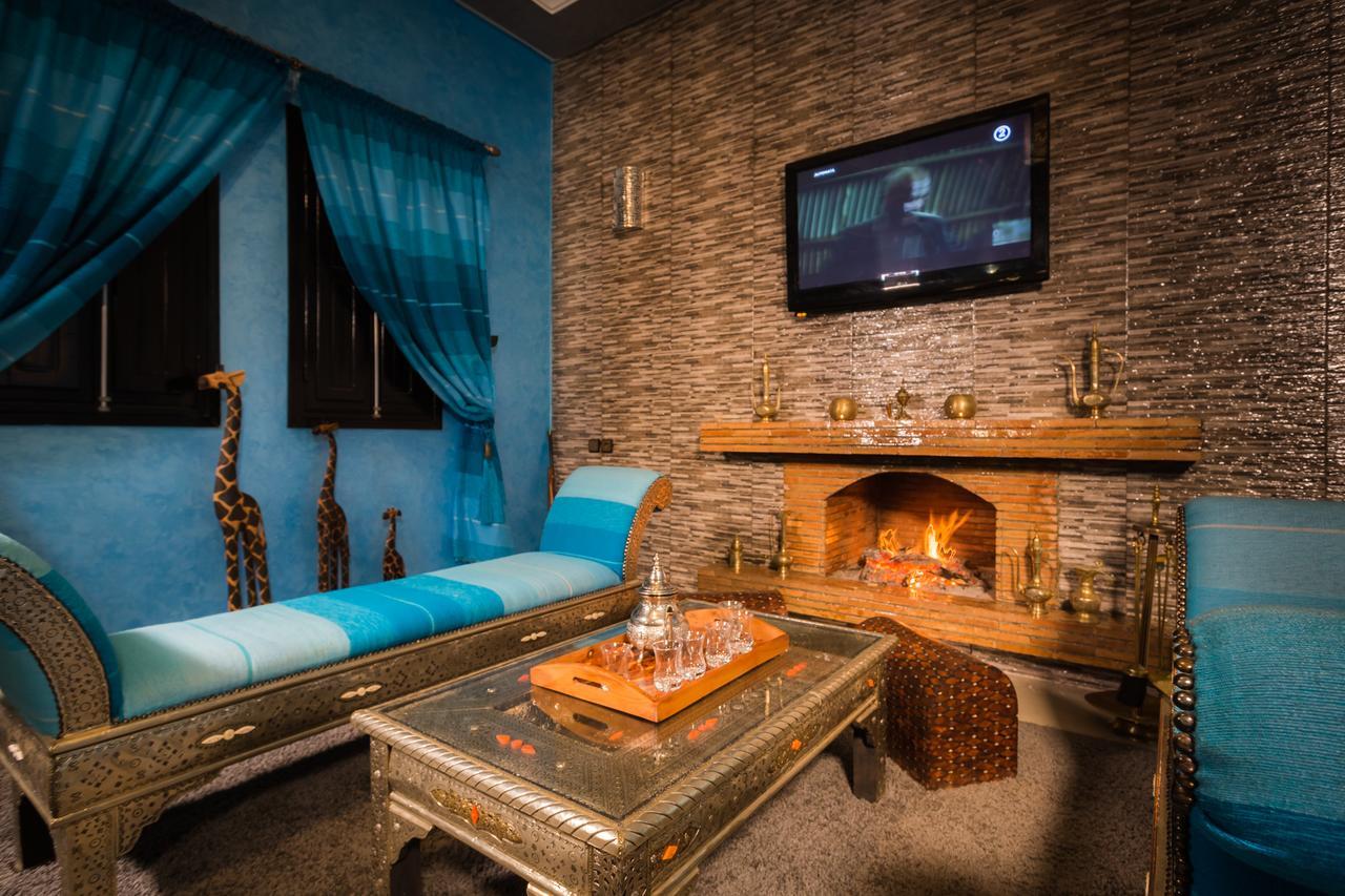 Jnanat Aicha Guesthouse Wawizelte 外观 照片